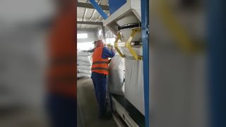 고리는 목제 펠릿 생산 라인을 죽습니다