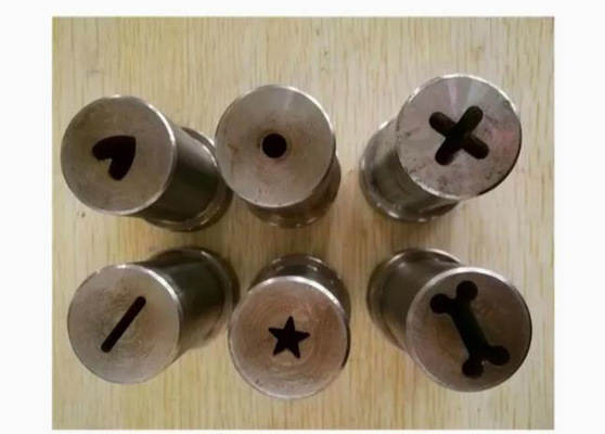 세륨 막대기를 씹어 애완견을 위한 ISO9001에 의하여 증명되는 단일 나사 압출기 기계